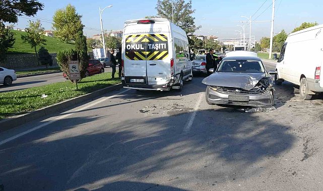 Malatya'da 6 aracın karıştığı kazada 3 kişi yaralandı