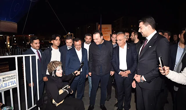 Malatya'da Başkan Er'den gençlere yatırım mesajı