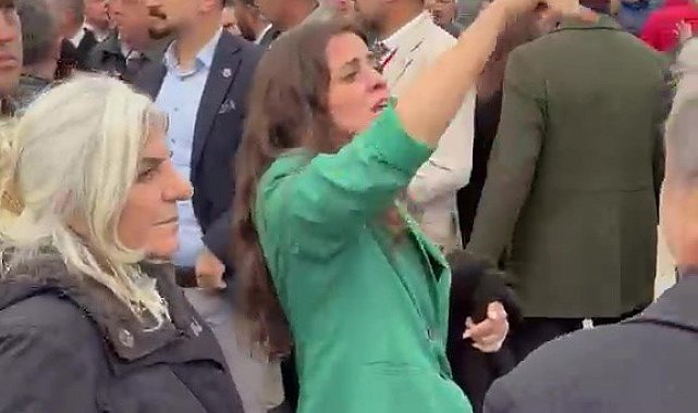 Maltepe'de CHP'liler ile YENİ Parti'liler arasında kavga çıktı