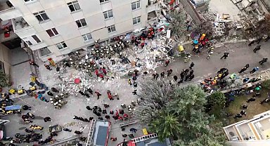Maltepe'de çöken 7 katlı binadan 5 kişi çıkarıldı: Arama kurtarma çalışmaları devam ediyor