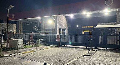 Maltepe'de çöken binada hayatını kaybeden 2 kişinin cenazeleri Adli Tıp Kurumu'na getirildi