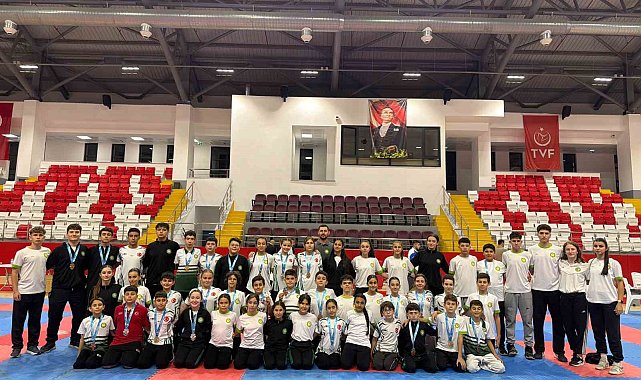 Manisa BBSK'den 63 madalyalı şampiyonluk