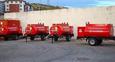 Manisa Demirci'de yangınlara karşı tanker desteği