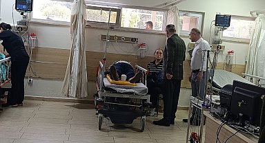 Manisa Valisi Özkan kazada yaralananları ziyaret etti