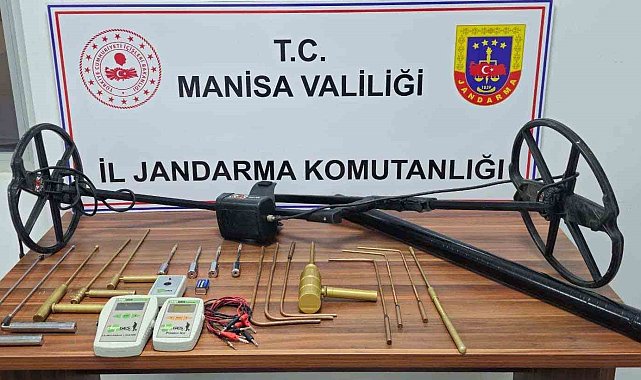 Manisa'da kaçak define avına suçüstü: 5 kişi yakalandı