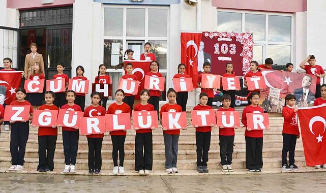 Manisa'da okullarda cumhuriyet coşkusu yaşandı