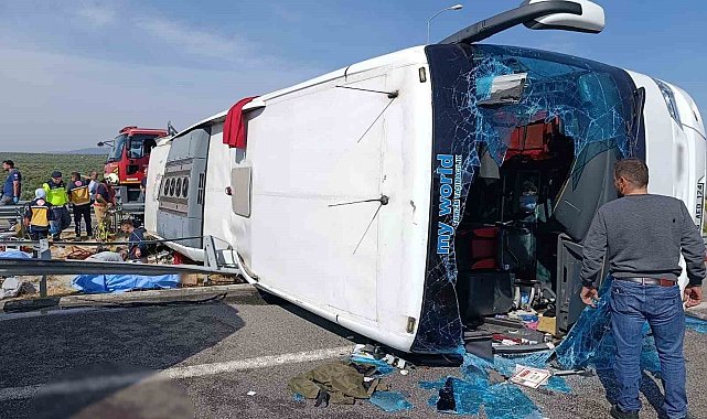 Manisa'daki tur otobüsü kazasında ölü sayısı 12'ye yükseldi