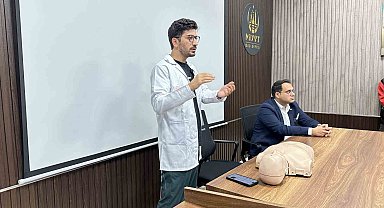 Mardin'de "temel yaşam desteği ve heimlich manevrası" anlatıldı