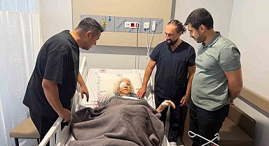 Marmaris Devlet Hastanesi'nde 93 yaşındaki hastaya başarılı göz ameliyatı