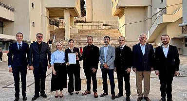 Marmaris Ticaret Odası'nda yeni yönetim mazbatalarını aldı