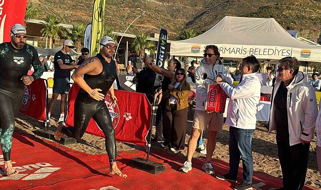 Marmaris'te 22 ülkeden 2 bin 400 yüzücü kulaç atıyor