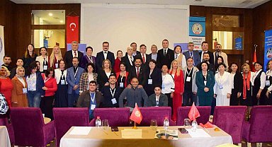 Marmaris'te gençliğin geleceği konuşuldu