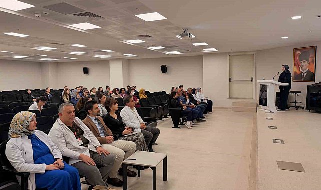Mengücek Gazi EAH'de yoğun bakım personeline hizmet içi eğitim