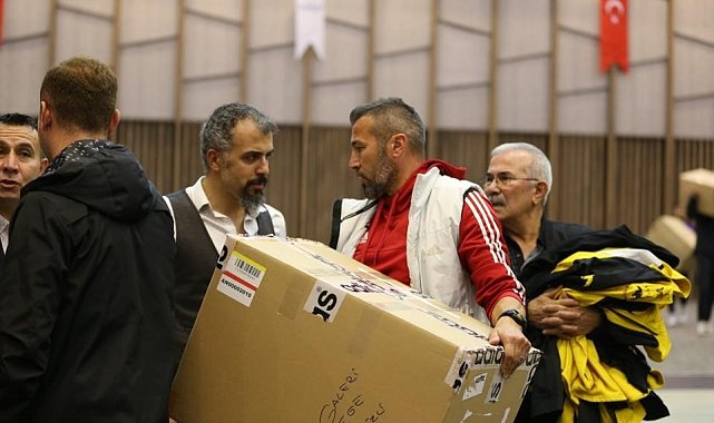 Merkezefendi Belediyesinden amatör spor kulüplerine malzeme desteği