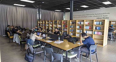 Mersin'de 17 okuma salonu öğrencilere hizmet veriyor