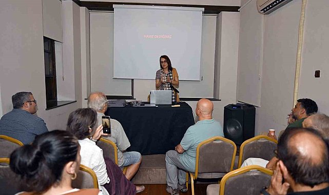 Mersin'de 'Sanat ve Fotoğraf Söyleşileri' serisi başladı