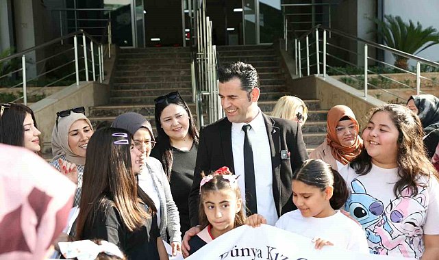 Mersin'de anne ve kızlar unutulmaz bir gün yaşadı