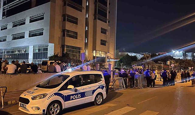 Mersin'de Başkan Seçer dahil 3 belediye başkanı tutuklama talebiyle mahkemeye sevk edildi
