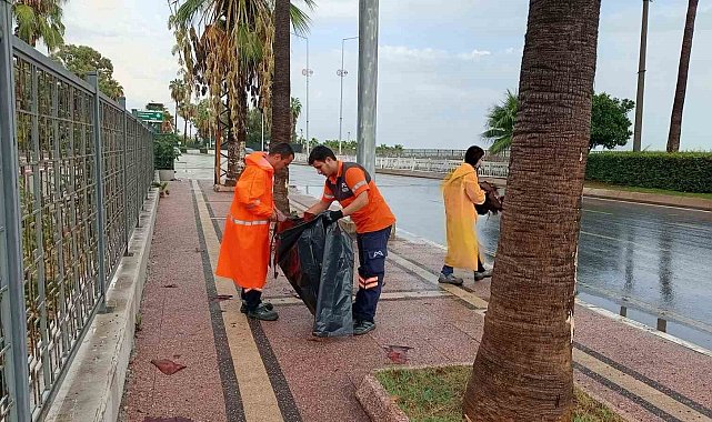 Mersin'de sağanak yağışa karşı ekipler teyakkuzda