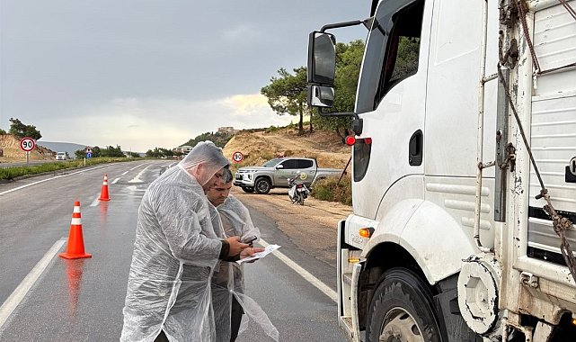 Mersin'de yağışa rağmen orman emvali taşıyan araçlar denetlendi