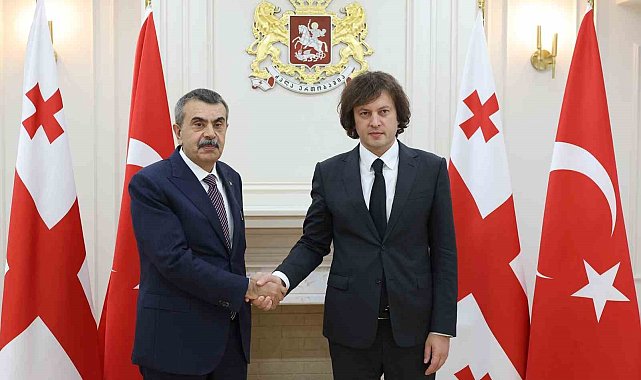 Milli Eğitim Bakanı Tekin Gürcistan Başbakanı Kobakhidze ile bir araya geldi