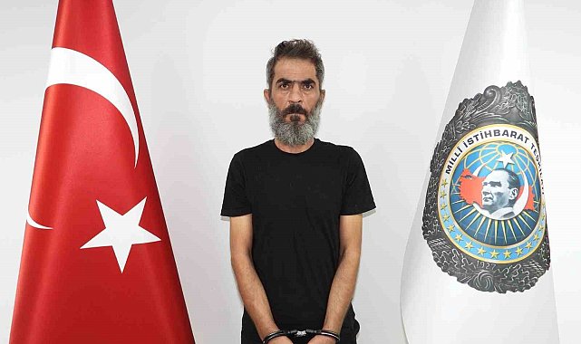 Milli İstihbarat Teşkilatı, düzenlediği operasyon ile Reyhanlı'da 2013 yılında 53 kişinin hayatını kaybettiği terör saldırısının Suriyeli faillerinden Ömer el-Hatip'i, deniz yoluyla Avrupa'ya kaçmak üzereyken yakaladı.