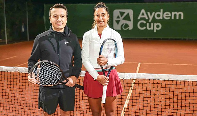 Milli tenisçi Çağla Büyükakçay, Aydem Cup'a özel gösteri maçıyla renk kattı