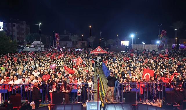 Muğla Dalaman'da Cımhuriyet coşkusu zirve yaptı