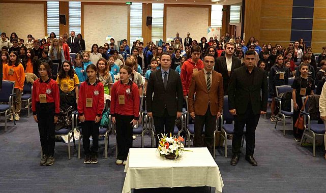 Muğla'da 60 öğrenci Çocuk İklim Zirvesi'nde gelecek için çözüm önerileri geliştirdi