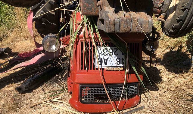 Muğla'daki kazada yaşlı çift hayatını kaybetti