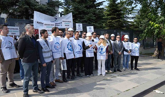 Mühendis Tek-Sen Konfederasyonu'ndan Bakanlık önünde özlük haklarında ve ücretlerde iyileştirme talebi