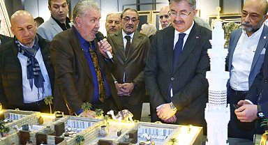 Mukaddes Emanetler ve Kâbe Örtüleri Sergisi açıldı