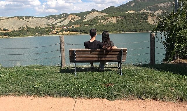 Munzur, sonbaharla birlikte sessizliğe büründü