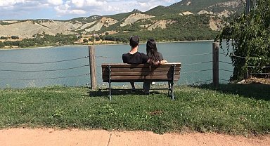 Munzur, sonbaharla birlikte sessizliğe büründü