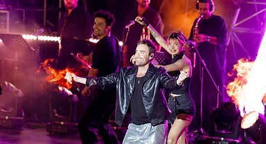 Murat Dalkılıç'tan açık havada büyük final