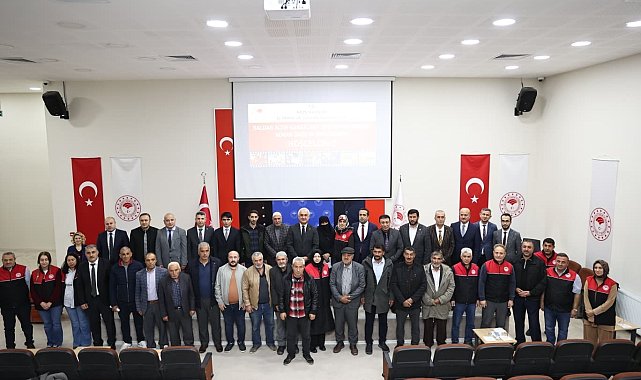 Muş'ta 100 arıcıya kovan desteği