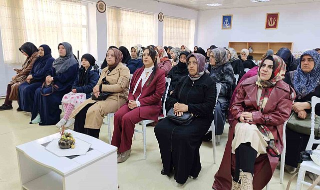 Muş'ta kadınlara bağımlılıkla mücadele eğitimi verildi