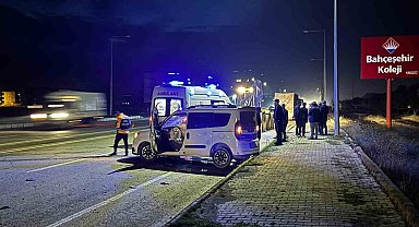 Muş'ta kepçe ile otomobil çarpıştı: 1 yaralı
