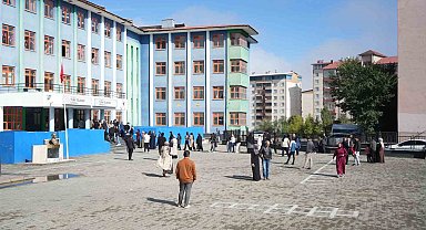 Muş'ta KPSS Ön Lisans oturumu başladı