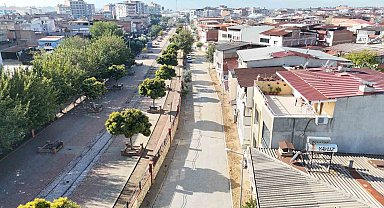 Nazilli Belediyesi'nin yol çalışmaları sürüyor
