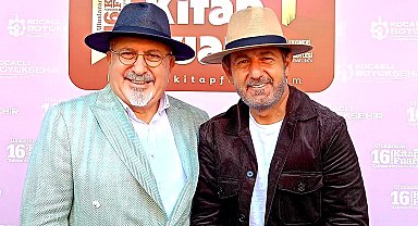 Necmi Cemal Özdemir'den Serhan Asker'e anlamlı hediye