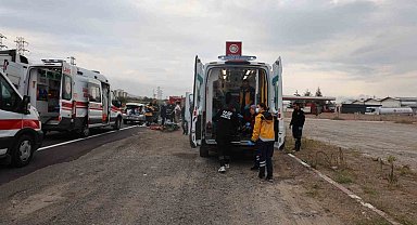 Nevşehir'de otomobiller çarpıştı: 7 yaralı