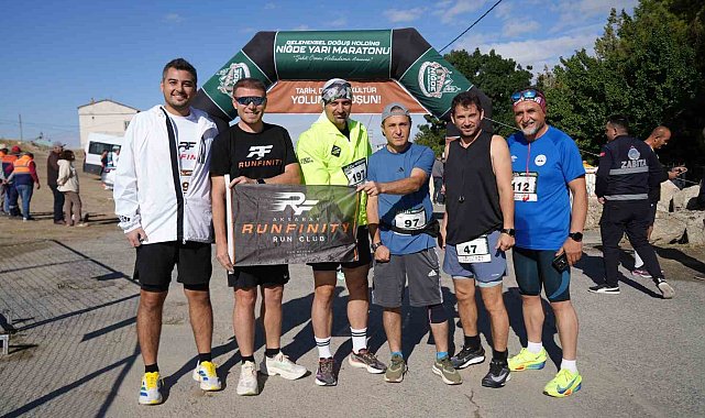 Niğde'de 3. Geleneksel Yarı Maratonu koşuldu