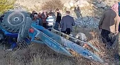 Niğde'de traktör devrildi: 1 ağır yaralı