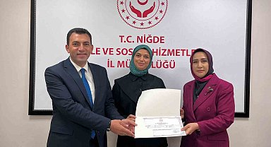 Niğde'de Türk İşaret Dili Kursunu tamamlayanlara sertifikaları verildi