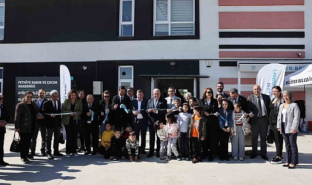 Nilüfer Belediyesi dijital deneyim merkezi açıldı