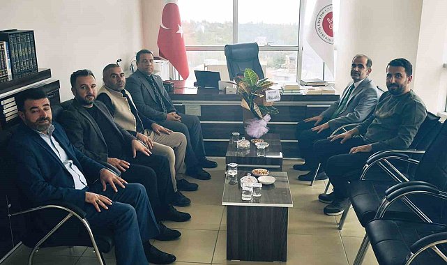 Nüfus Müdürlüğü personelinden Müftü Durmuş'a anlamlı ziyaret