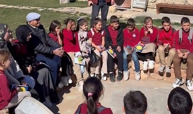 Ödüllü müzede öğrenciler tandır başında türkü söyledi