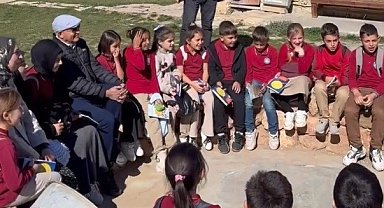 Ödüllü müzede öğrenciler tandır başında türkü söyledi