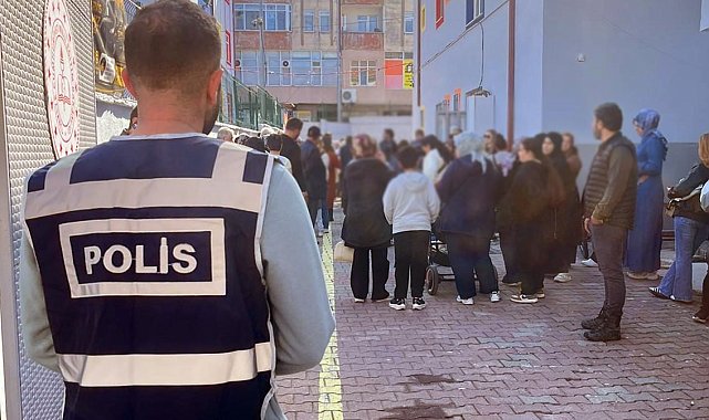 Öğrenciler derste, emniyet nöbette